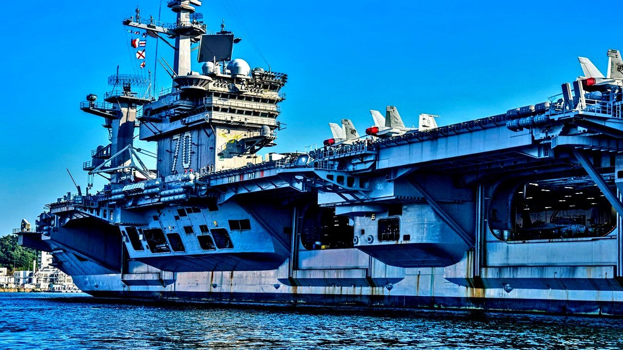 Aircraft Carrier USS Carl Vinson Is Simply A Naval Masterpiece | The ...